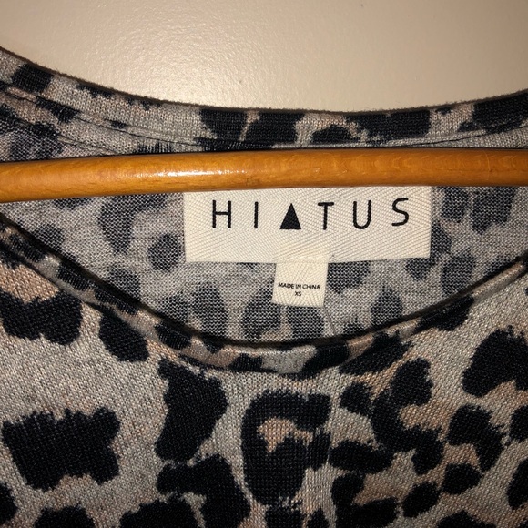 Hiatus Leopard Cropped Sweater - Picture 3 of 7